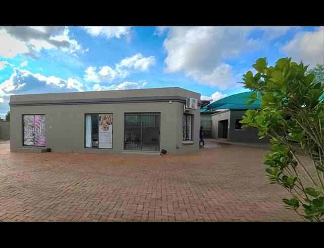 1,174M² BUSINESS FOR SALE IN IFAFI